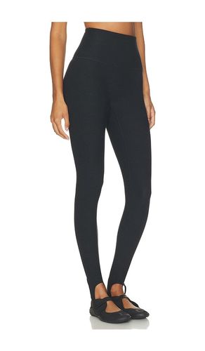 STIRRUP HIGH WAISTED LEGGING SPACEDYE en . Taille L. Also en M, S, XS - Beyond Yoga - Modalova