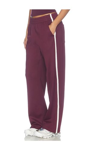 PANTALON FORME JOGGING THAT TRACKS en . Taille L. Also en M, S, XS - Beyond Yoga - Modalova