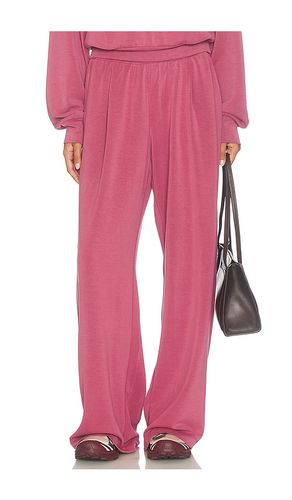 PANTALON SWEAT LUXE en . Taille L. Also en M, S, XL, XS - Beyond Yoga - Modalova