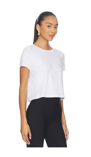 T-SHIRT CROPPED FEATHERWEIGHT SUPREME en . Taille XS. Also en L, XL - Beyond Yoga - Modalova