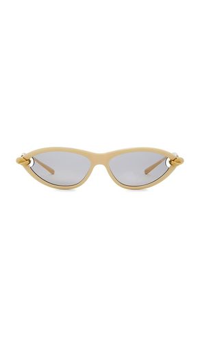 Cat Eye Sunglasses in - Bottega Veneta - Modalova