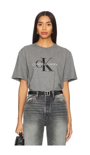 Short Sleeve Hero Monologo Tee en . Taille L. Also en M, S, XL/1X - Calvin Klein - Modalova
