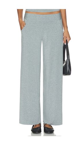 PANTALON LARGE BUTTER en . Taille M. Also en S, XS - Commando - Modalova