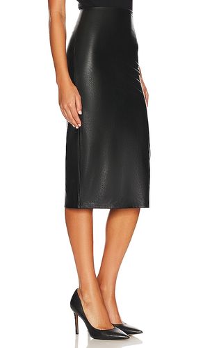 JUPE MIDI FAUX LEATHER en . Taille XS. Also en S, M, L - Commando - Modalova