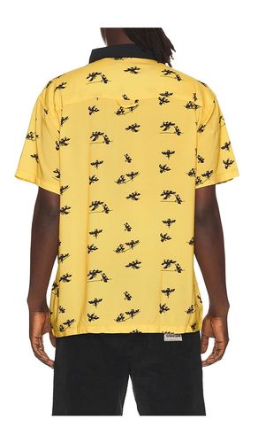 Swoopy Boy Resort Shirt in . Size L. Also in M, S, XL/1X - Critical Slide - Modalova