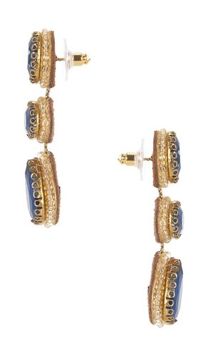 BOUCLES D'OREILLES PENDANTES HADLEE en - Deepa Gurnani - Modalova