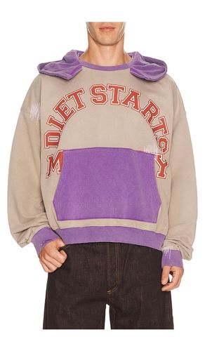 SWEAT À CAPUCHE en . Taille L. Also en M, S, XL/1X - Diet Starts Monday - Modalova