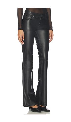 Maria Mid Rise Bootcut in . Size 24. Also in - EB Denim - Modalova