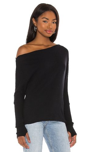 Cashmere Cuffed Off Shoulder Long Sleeve Top en . Taille L. Also en M, S, XS - Enza Costa - Modalova