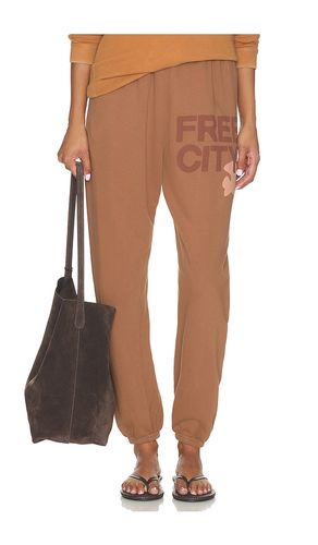 PANTALON SWEAT LARGE FREECITY en . Taille M. Also en S, XS - Free City - Modalova