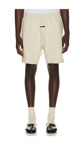 SHORT CLASSIC en . Taille L. Also en M, S, XL/1X, XXL/2X, XXXL/3X - Fear of God ESSENTIALS - Modalova