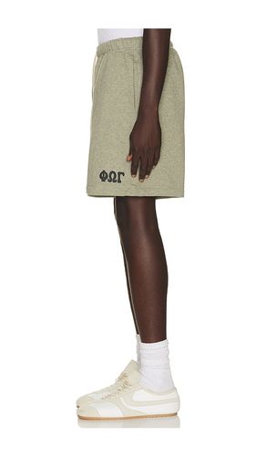 SHORT CLASSIC en . Taille L. Also en M, S, XL/1X, XXL/2X - Fear of God ESSENTIALS - Modalova