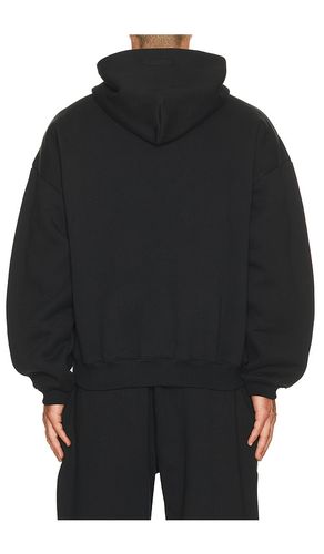 S Hoodie in . Size L. Also in M, S, XL/1X, XS - Fear of God ESSENTIALS - Modalova