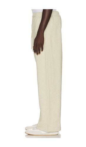 PANTALON SWEAT FLARE en . Taille S. Also en M, L, XL/1X, XXL/2X, XXXL/3X - Fear of God ESSENTIALS - Modalova