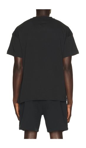 T-shirt en . Taille L. Also en S, XL/1X, XS - Fear of God ESSENTIALS - Modalova