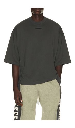 Merch Tee en . Taille L. Also en S, XS - Fear of God ESSENTIALS - Modalova