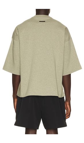 T-SHIRT MERCH en . Taille L. Also en M, S, XL/1X, XS, XXL/2X - Fear of God ESSENTIALS - Modalova