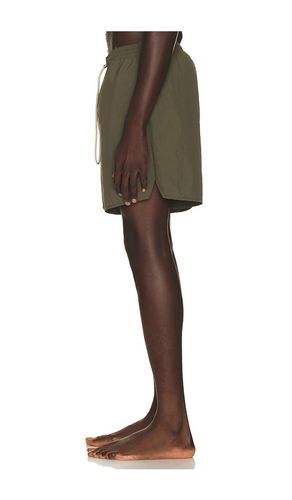 SHORT SWIM en . Taille L. Also en M, XS - Fear of God ESSENTIALS - Modalova