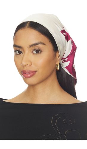 The Vintage Floral Silk Square in - Favorite Daughter - Modalova