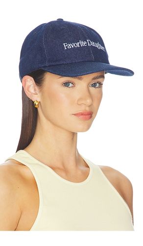 The Washed Denim Baseball Cap in - Favorite Daughter - Modalova