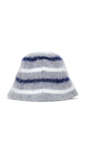 The Structured Knit Bucket in - Favorite Daughter - Modalova