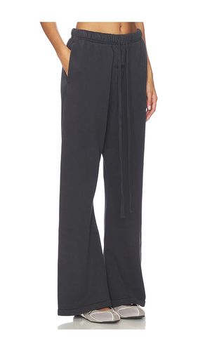 PANTALON SWEAT FLARE en . Taille XS. Also en S - Fear of God ESSENTIALS - Modalova