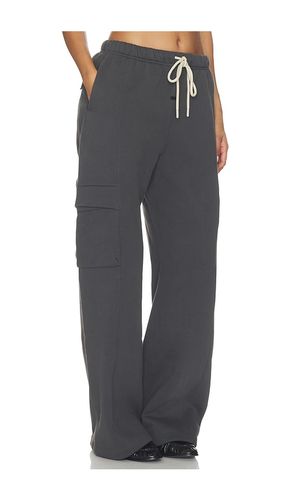 PANTALON SWEAT CARGO RELAXED en . Taille XS. Also en S, M - Fear of God ESSENTIALS - Modalova