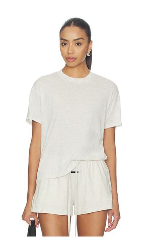 Signature Classic Short Sleeve Tee en . Taille M. Also en S, XS - Fear of God ESSENTIALS - Modalova