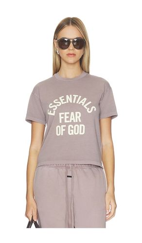 Campus Classic Short Sleeve Tee en . Taille M. Also en S, XS - Fear of God ESSENTIALS - Modalova