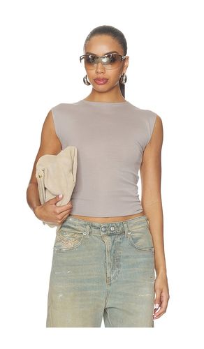 Soft Rib Fitted Tank Top en . Taille M. Also en S, XS - Fear of God ESSENTIALS - Modalova