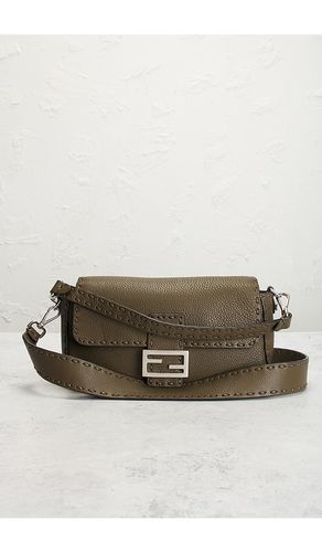 FWRD Renew SAC FENDI en Dark Green - FWRD Renew - Modalova