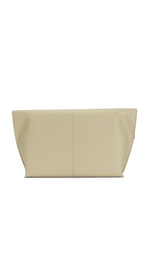 Seamed Clutch in - Freja New York - Modalova