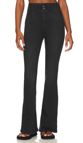 JEAN FLARE WE THE FREE JAYDE in . Size 24, 26, 27, 28, 29, 30, 32 - Free People - Modalova