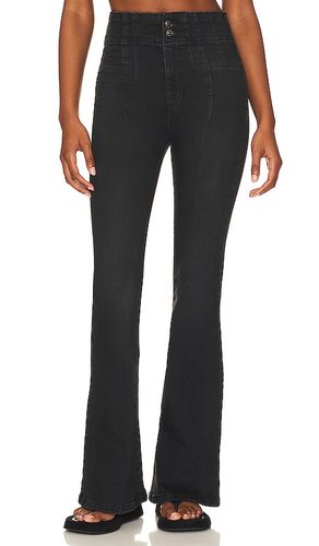 JEAN FLARE WE THE FREE JAYDE in . Size 24, 26, 27, 30, 31, 32 - Free People - Modalova