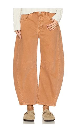 PANTALON BARREL TAILLE MOYENNE GOOD LUCK in . Size 25, 26, 27, 29 - Free People - Modalova