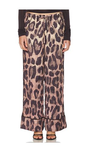 PANTALON LÉOPARD ALL OUT SATIN in . Size S - Free People - Modalova