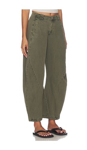 Spotlight Washed Trouser en . Taille 0. Also en 12, 2, 4 - Free People - Modalova