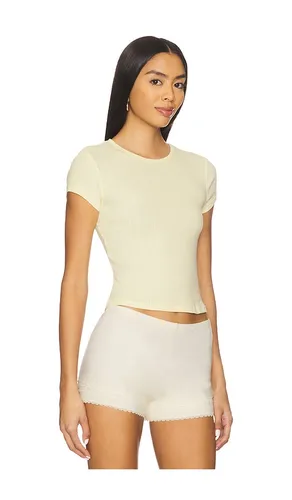 X Intimately Wait A Minute Baby Tee in . Size M. Also in S, XS - Free People - Modalova