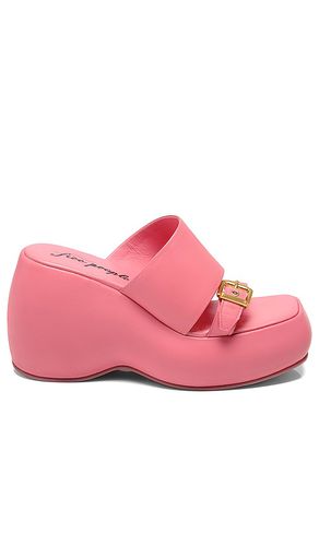 SANDALES COMPENSÉES MINIMAL MILA in . Size 7, 7.5, 8 - Free People - Modalova