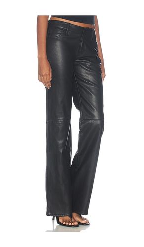 Better Than Leather Low Rise Bootcut Pant en . Taille 0. Also en 00, 10, 12, 14, 2, 4, 6, 8 - Good American - Modalova