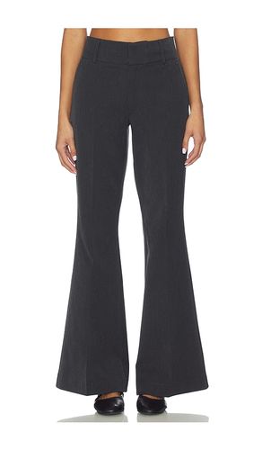 PANTALON ESSENTIAL SUITING en . Taille 0. Also en 2, 22, 24 - Good American - Modalova