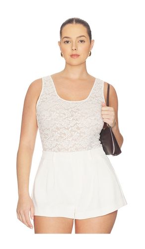 Stretch Lace Scoop Tank Bodysuit en . Taille L. Also en XL - Good American - Modalova