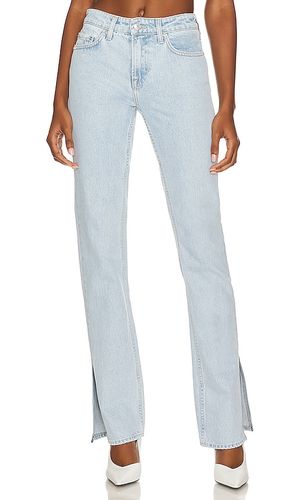 Hailey Low Rise Boot With Slit Hem in -. Size 31, 32 - GRLFRND - Modalova