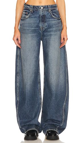 Paola Barrel Leg Jean in -. Size 23. Also in 24, 25, 26 - GRLFRND - Modalova