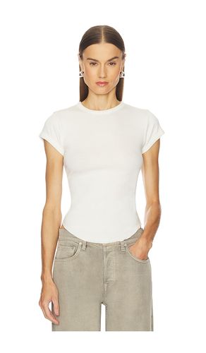 T-SHIRT SCOOP HEM BABY TEE en . Taille L. Also en M, XL, XXS - GRLFRND - Modalova