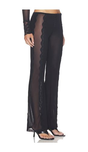 PANTALON WAVE LACE LEGGING en . Taille L. Also en M, S, XL, XS - HAELO - Modalova