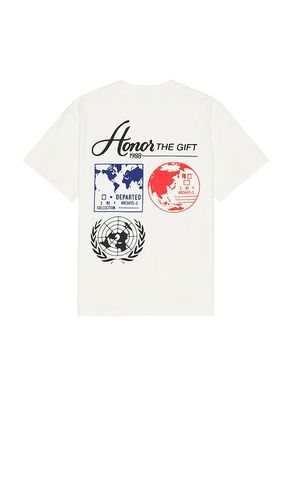 Travel T-Shirt in . Size M, XL/1X - Honor The Gift - Modalova