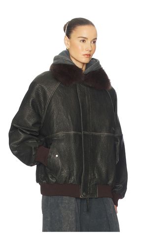 The Oversized Leather Bomber With Faux Fur Collar en . Taille M. Also en S - Helsa - Modalova