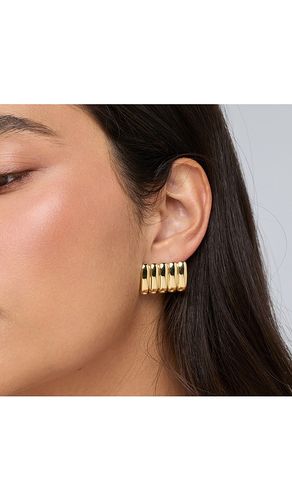 Clemmie Maxi Stud Earrings in - Heaven Mayhem - Modalova