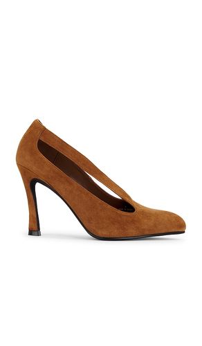 Managed Pump in . Size 6. Also in 7.5, 8.5 - Jeffrey Campbell - Modalova